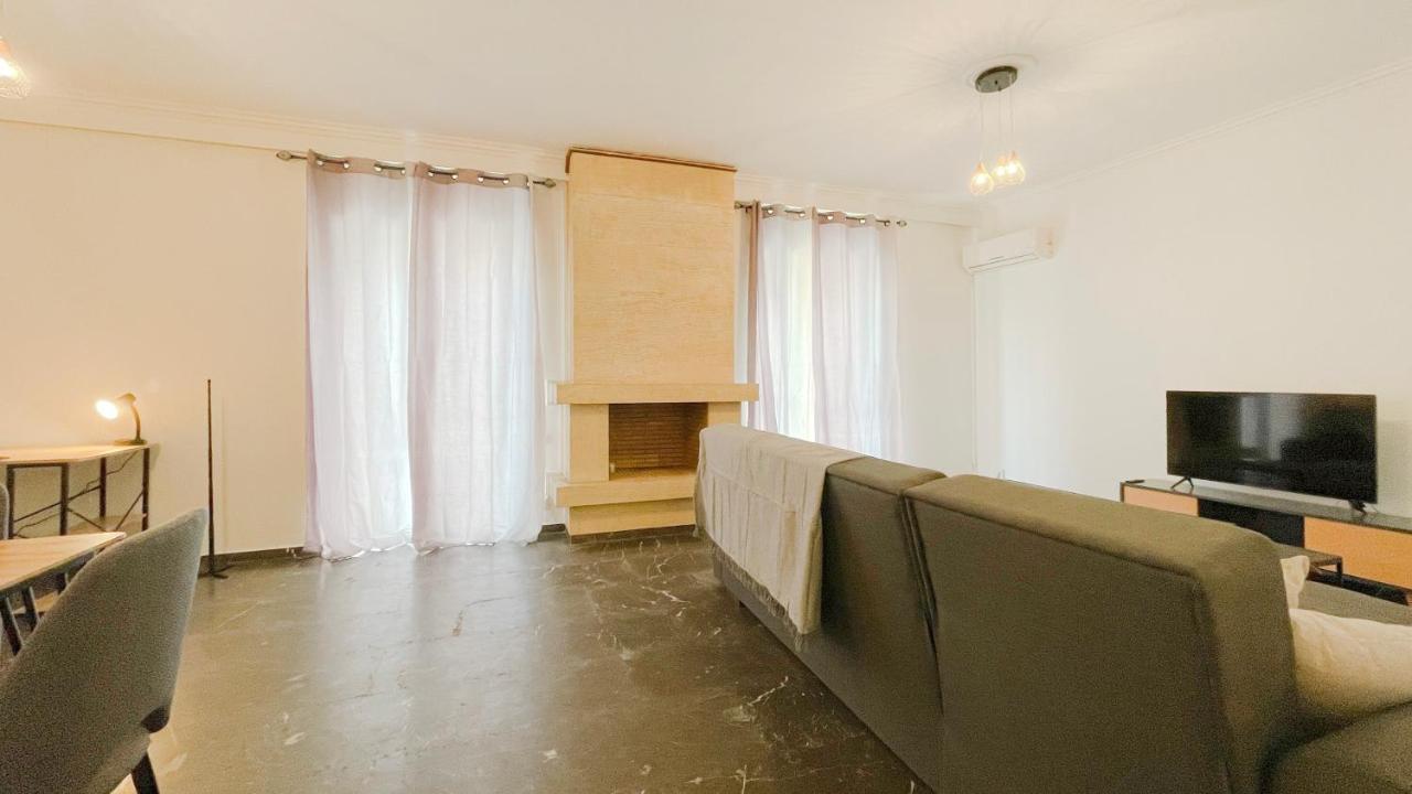 アテネFilis Sunny 80Sqm Apt In Viktoriaアパートメント エクステリア 写真